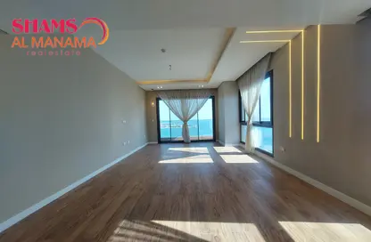 Apartment - 3 Bedrooms - 3 Bathrooms for rent in Hidd - Muharraq Governorate