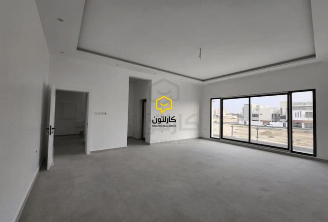 885926 - Property Image 3