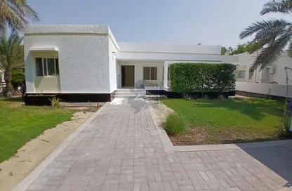 Villa - 3 Bedrooms - 3 Bathrooms for rent in Hamala - Northern Governorate
