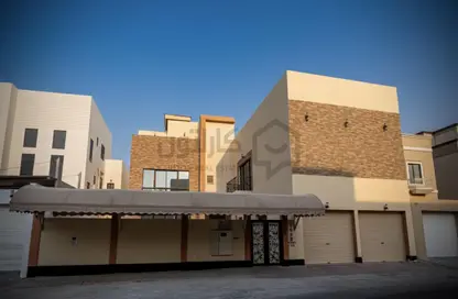 Villa - 7 Bedrooms - 7 Bathrooms for sale in Tubli - Central Governorate