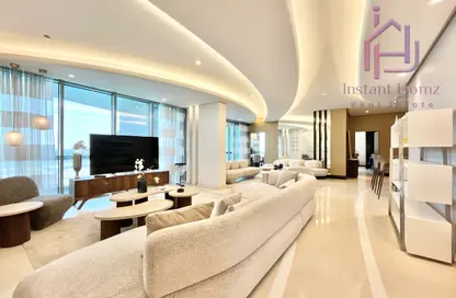 Penthouse - 3 Bedrooms - 4 Bathrooms for rent in Reef Island - Capital Governorate