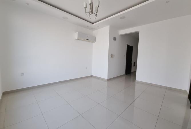 972427 - Property Image 2