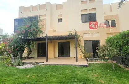فيلا - 4 غرف نوم - 4 حمامات للايجار في الجنبية - المحافظة الشمالية