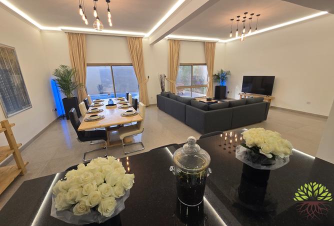 987967 - Property Main Image