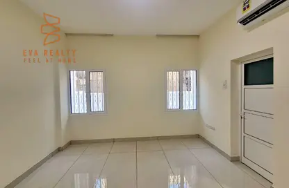 عمارة بالكامل - 1 حمام للايجار في القضيبية - المنامة - محافظة العاصمة