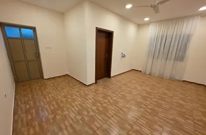 شقة - 2 غرف نوم - 2 حمامات للايجار في المرخ - المحافظة الشمالية شقة - 2 غرف نوم - 2 حمامات للايجار في المرخ - المحافظة الشمالية