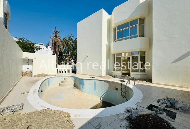 982642 - Property Image 2