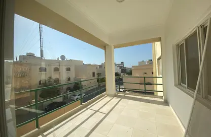 شقة - 3 غرف نوم - 2 حمامات للايجار في البسيتين - المحرق