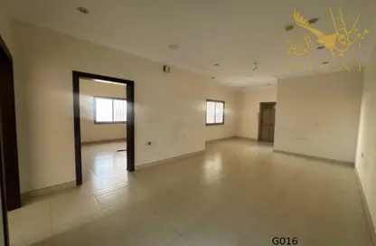 Apartment - 2 Bedrooms - 2 Bathrooms for rent in Galali - Muharraq Governorate