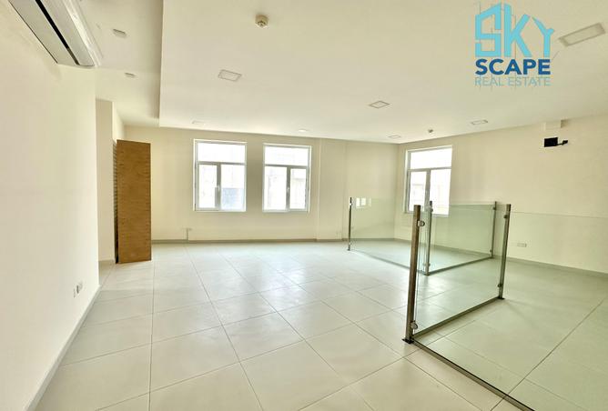 980272 - Property Image 2