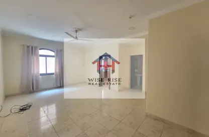 Apartment - 2 Bedrooms - 2 Bathrooms for rent in Jeblat Hebshi - Northern Governorate