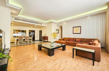 Apartment - 3 Bedrooms - 2 Bathrooms for rent in Al Juffair - Capital Governorate