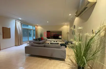 Apartment - 2 Bedrooms - 3 Bathrooms for rent in Janabiya - Northern Governorate