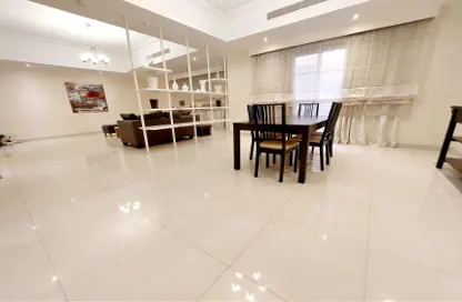 Apartment - 3 Bedrooms - 4 Bathrooms for rent in Um Al Hasam - Manama - Capital Governorate