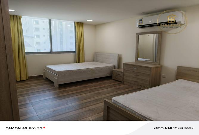 977098 - Property Image 3