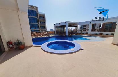 Apartment - 2 Bedrooms - 3 Bathrooms for rent in Al Juffair - Capital Governorate