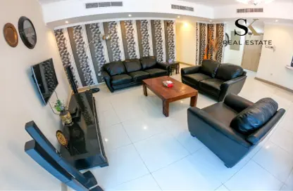 Living Room image for: Apartment - 3 Bedrooms - 5 Bathrooms for sale in Seef - Capital Governorate, Image 1