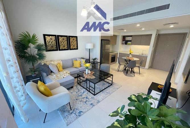 960465 - Property Image 2