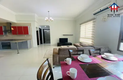 Apartment - 2 Bedrooms - 2 Bathrooms for rent in Zinj - Manama - Capital Governorate