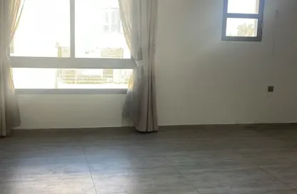 شقة - 2 غرف نوم - 2 حمامات للبيع في سار - المحافظة الشمالية