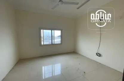 Empty Room image for: Apartment - 2 Bedrooms - 3 Bathrooms for rent in Jid Ali - Central Governorate, Image 1