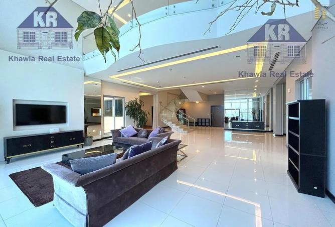 956581 - Property Main Image