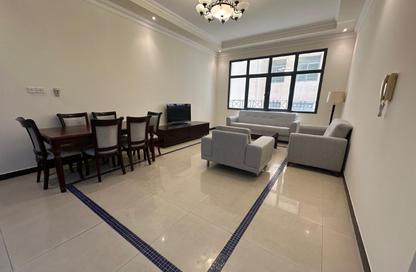 Apartment - 2 Bedrooms - 2 Bathrooms for rent in Al Juffair - Capital Governorate