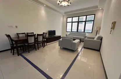 Apartment - 2 Bedrooms - 2 Bathrooms for rent in Al Juffair - Capital Governorate