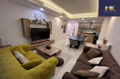 Apartment - 2 Bedrooms - 3 Bathrooms for rent in Al Juffair - Capital Governorate