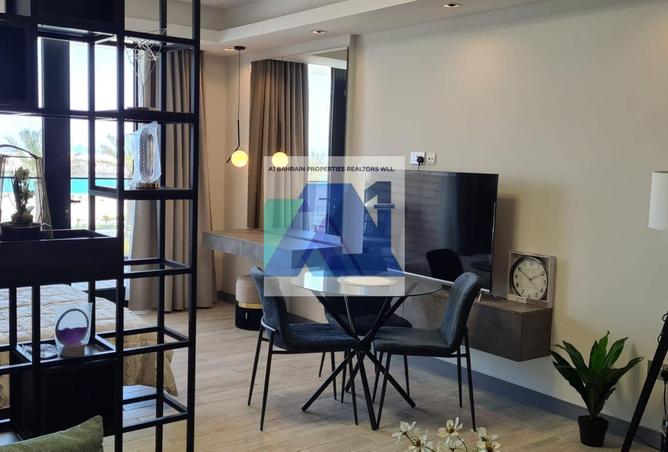 968801 - Property Image 2