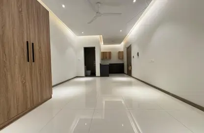 Apartment - Studio - 1 Bathroom for rent in Riffa Al Sharqi - Riffa - Southern Governorate