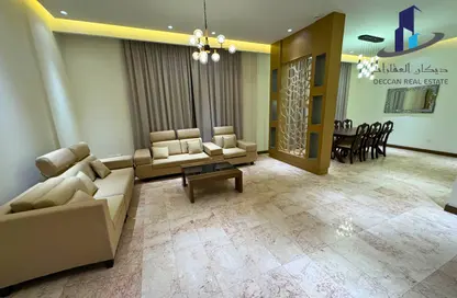 Apartment - 2 Bedrooms - 2 Bathrooms for rent in Al Juffair - Capital Governorate