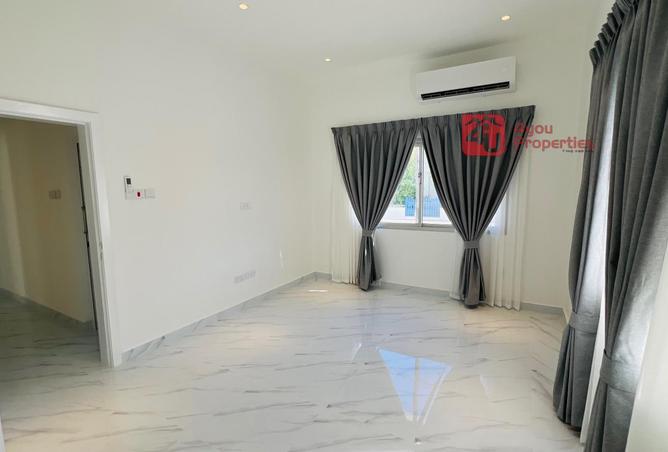 965969 - Property Image 2