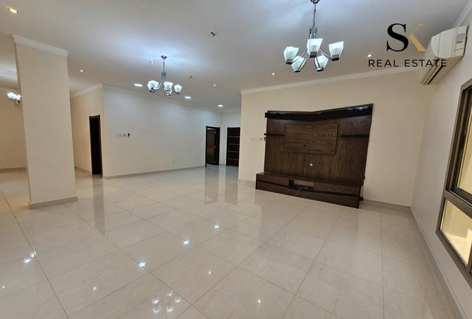 961095 - Property Image 2