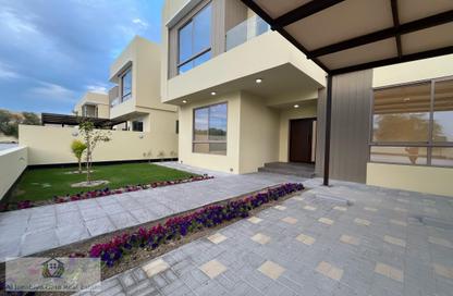 Villa - 4 Bedrooms - 5 Bathrooms for rent in Janabiya - Northern Governorate