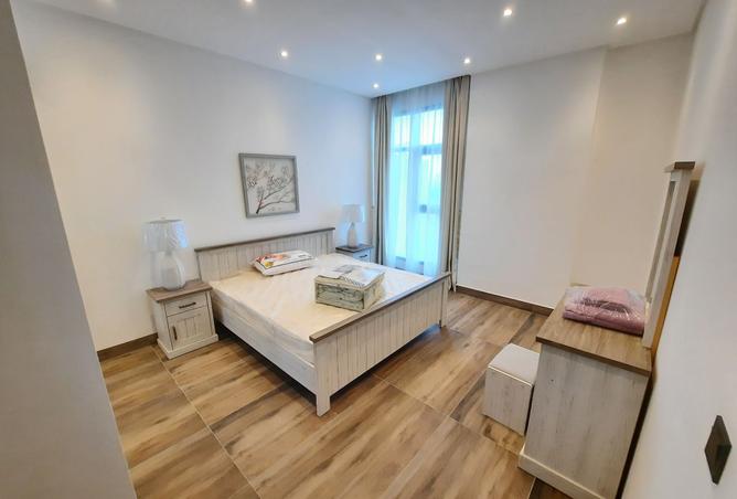 965616 - Property Image 3