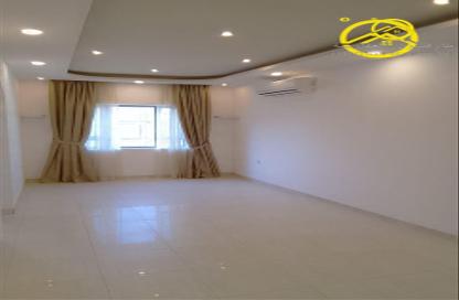 Apartment - 2 Bedrooms - 2 Bathrooms for rent in Hidd - Muharraq Governorate