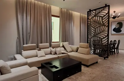 Apartment - 2 Bedrooms - 2 Bathrooms for rent in Al Juffair - Capital Governorate