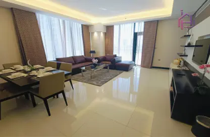 Living / Dining Room image for: Apartment - 3 Bedrooms - 3 Bathrooms for rent in Seef - Capital Governorate, Image 1