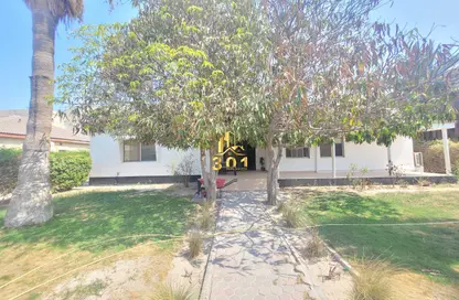 Compound - 3 Bedrooms - 3 Bathrooms for rent in Saar - Northern Governorate