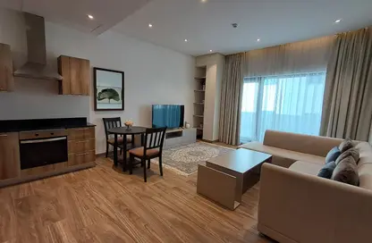 Apartment - 1 Bedroom - 1 Bathroom for rent in Sanabis - Manama - Capital Governorate