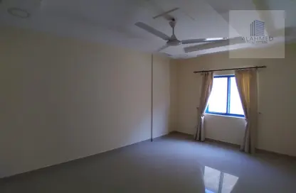 Empty Room image for: Apartment - 2 Bedrooms - 2 Bathrooms for rent in Adliya - Manama - Capital Governorate, Image 1