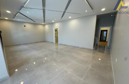 Villa - 5 Bedrooms - 6 Bathrooms for sale in Busaiteen - Muharraq Governorate