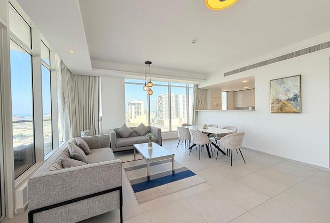 988413 - Property Image 3