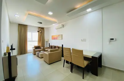 Apartment - 2 Bedrooms - 2 Bathrooms for rent in Mahooz - Manama - Capital Governorate