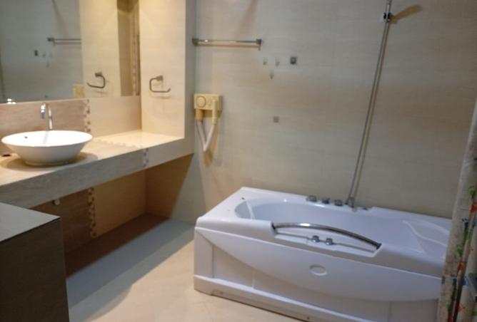 983684 - Property Image 3