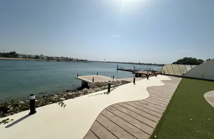 Villa - 4 Bedrooms - 5 Bathrooms for sale in Durrat Al Bahrain - Southern Governorate