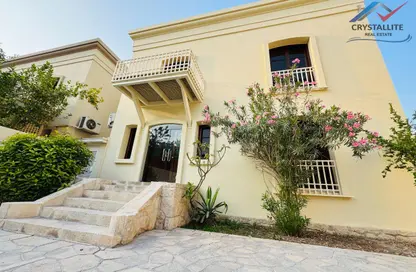Villa - 5 Bedrooms - 5 Bathrooms for rent in Mahooz - Manama - Capital Governorate