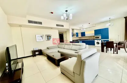 Apartment - 2 Bedrooms - 2 Bathrooms for rent in Mahooz - Manama - Capital Governorate