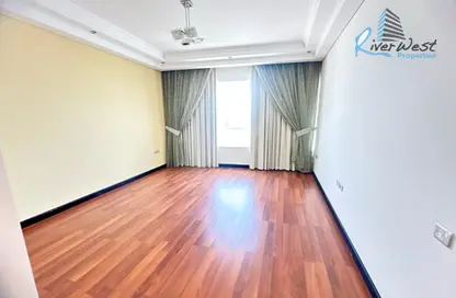 Apartment - 2 Bedrooms - 3 Bathrooms for rent in Abraj Al Lulu - Manama - Capital Governorate